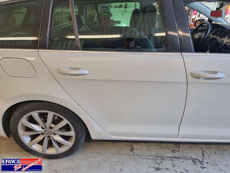 Dør høyre bak til VW Golf VII, 2012-2017 (Fase 1)  (5G9 833 056 D)