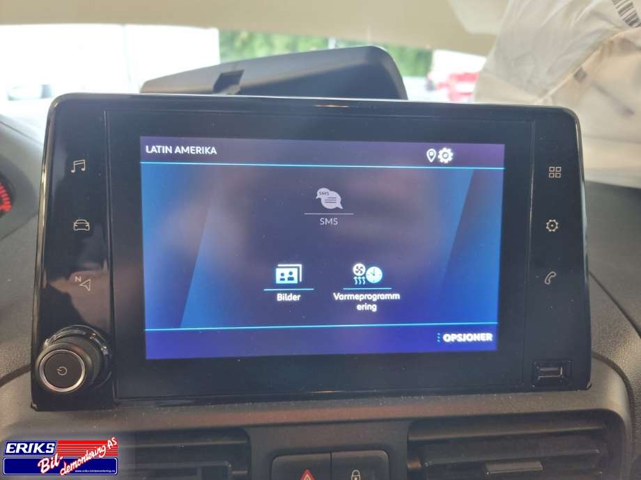 Bilstereo navigasjon skjerm til Peugeot Partner 2019-->> (Type III)  (98 304 264 80|)