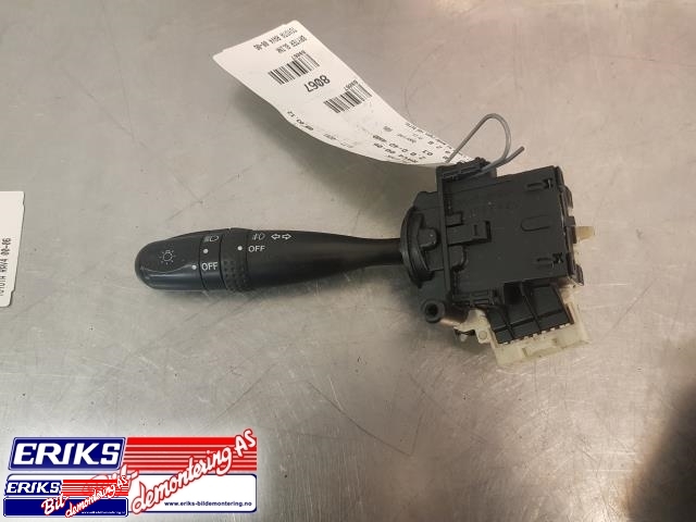 Bryter blink til Toyota RAV4, 2000-2006 (Type II)