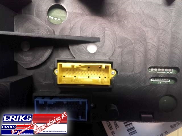 Instrumentpanel til Nissan Primera 2002-2007 (P12) (P12) (AV620|2358153|)