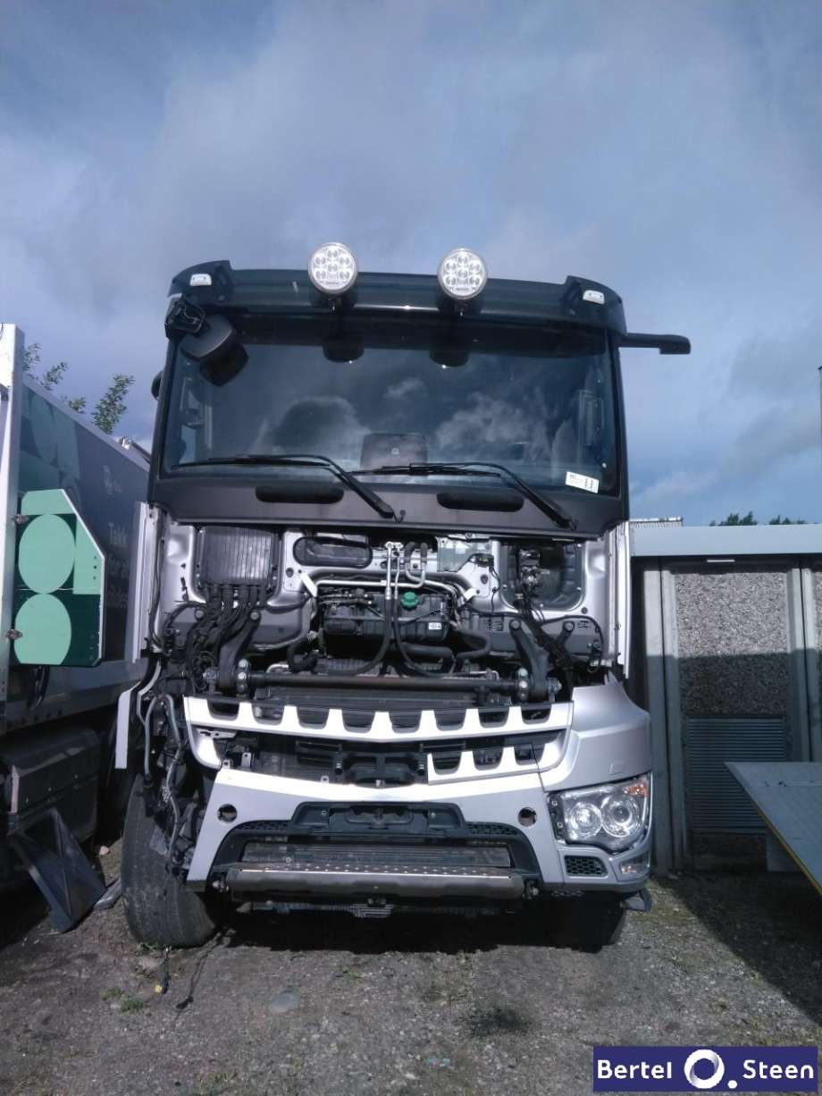 Lastebil Mercedes Arocs 5, 2018->>  delebil , Motorkode: OM473| R6| 15|6 L| 425 KW (578 HK)| 2800 NM, Girkassekode: G 280-16/11|7-0|69