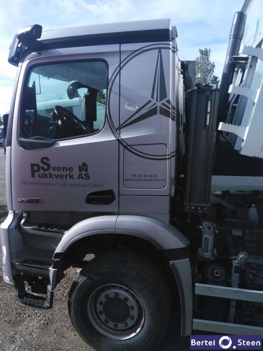 Lastebil Mercedes Arocs 5 2018-->> , Motorkode: OM473| R6| 15|6 L| 425 KW (578 HK)| 2800 NM, Girkassekode: G 280-16/11|7-0|69