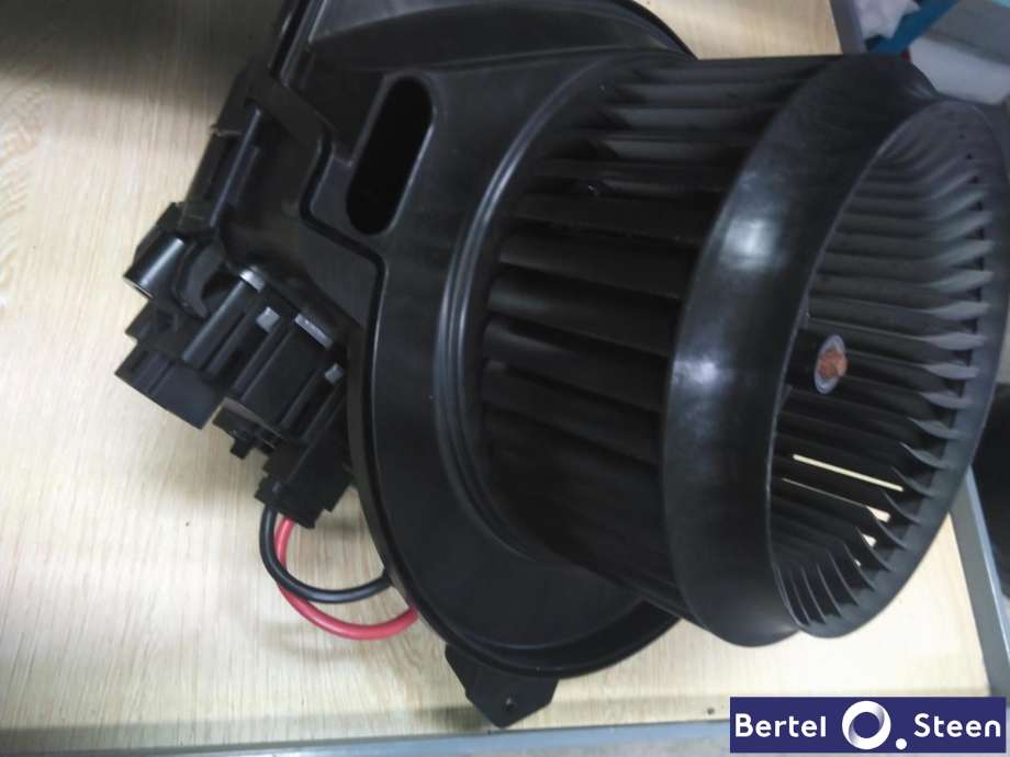 Varmeapparat motor til Mercedes Sprinter 2018-->> (907/910) (907/910) (A0008307902|)