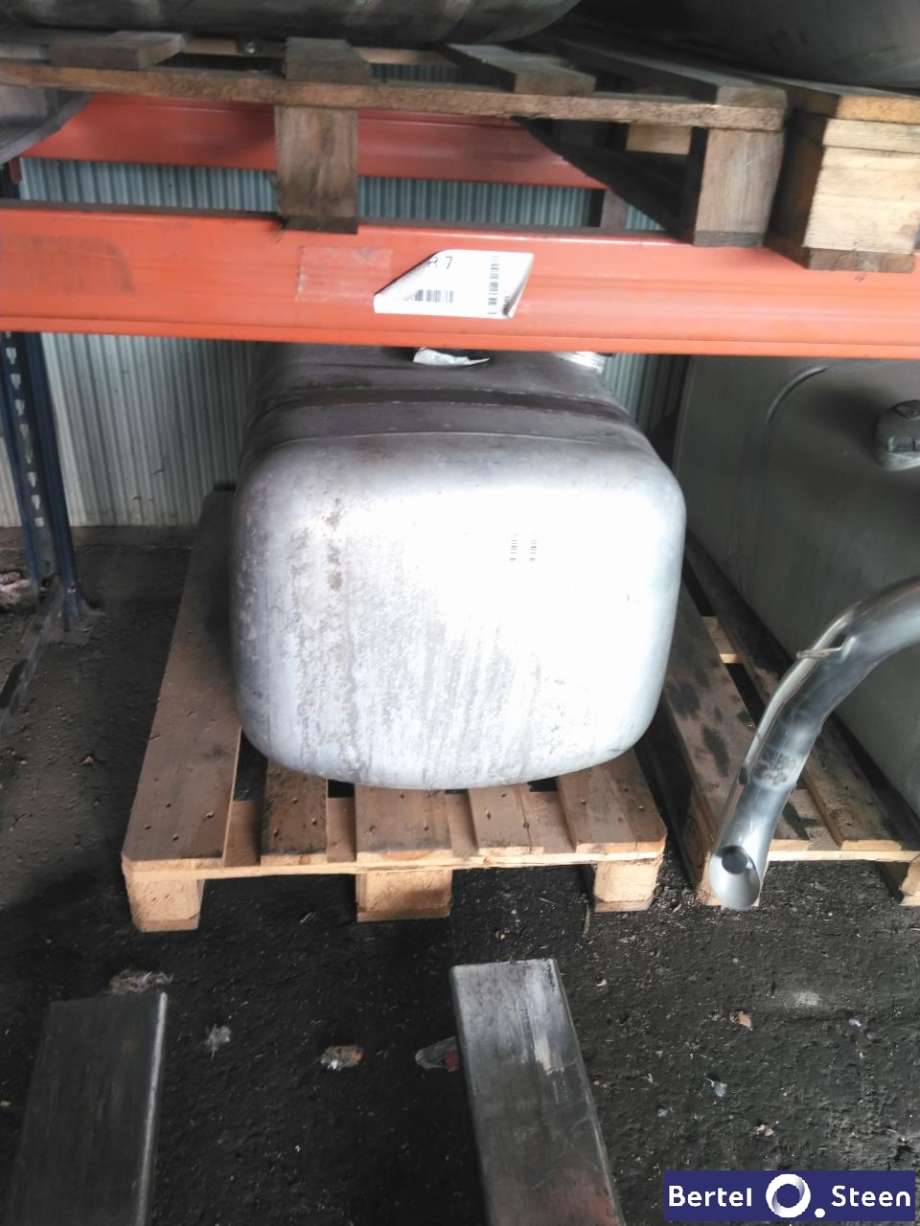 Dieseltank til Lastebil Mercedes Arocs 5, 2018-->> (A9604702104)