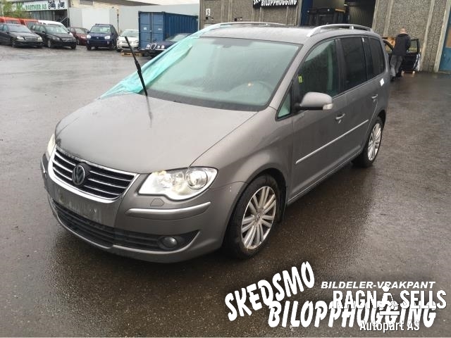 VW Touran 2007-2010 (Type I, Fase 2) , Motorkode: BLS  77KW, Girkassekode: KMZ