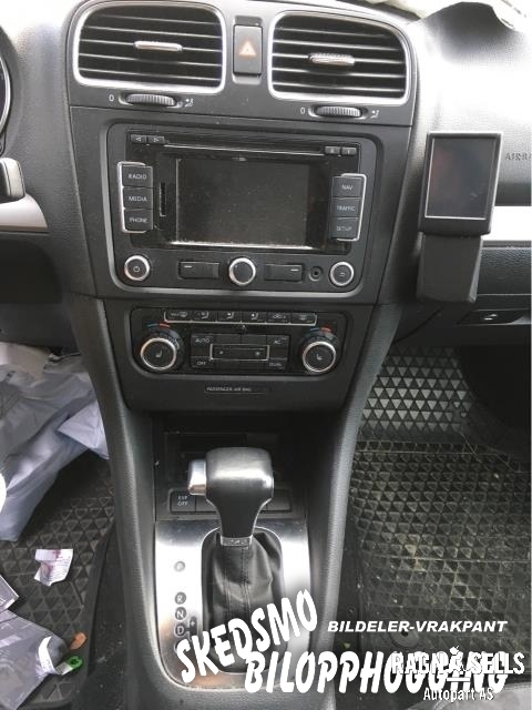 VW Golf VI 2008-2012 , Motorkode: CBAB, Girkassekode: LQV