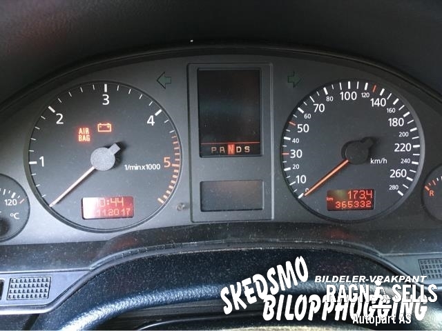 Audi A8 1995-2002 (Type I) , Motorkode: AKE, Girkassekode: FAZ