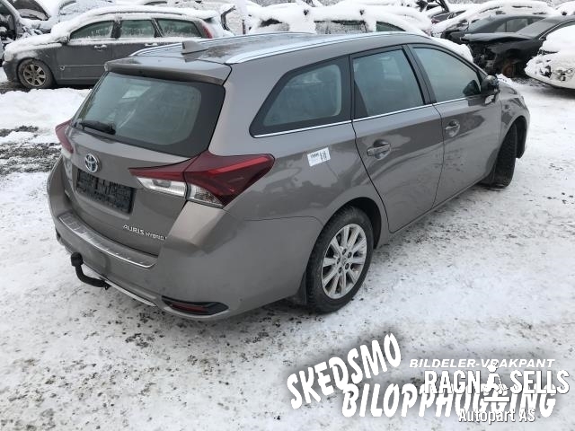 Toyota Auris 2015-2019 (Type II, Fase 2) , Motorkode: 2ZR-FXE   190000T162, Girkassekode: 3090047064