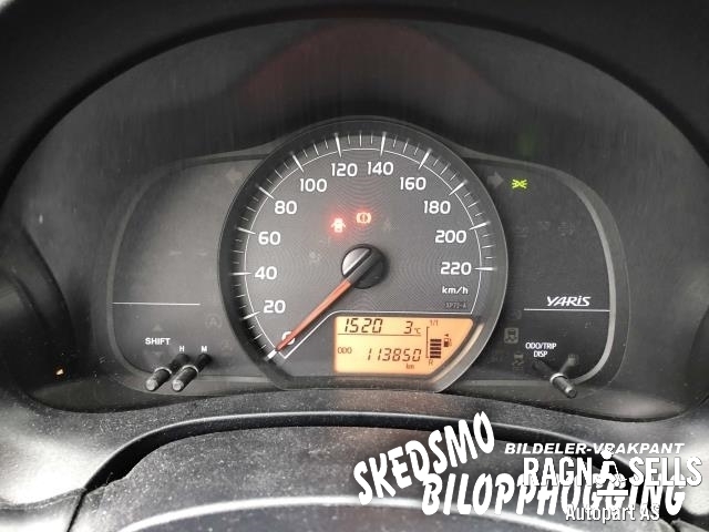 Toyota Yaris 2012-2014 (Type III, Fase 1) , Motorkode: 1KR-FE 1900040260, Girkassekode: 303000D190