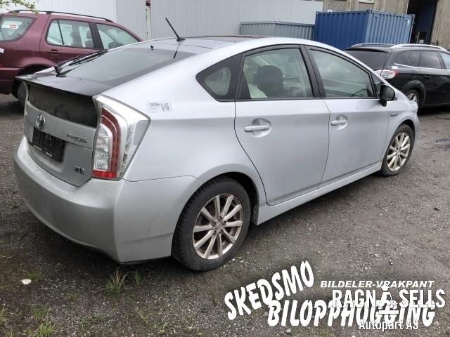 Toyota Prius 2009-2016 (Type III) (COMBI) (COMBI), Motorkode: 2ZR-FXE 1900037470, Girkassekode: 3090047062