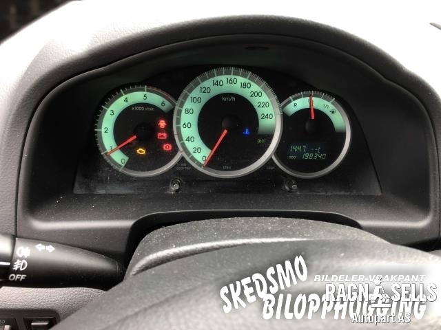 Toyota Verso 2004-2009 (Type II) , Motorkode: 2AD-FTV     190000R101, Girkassekode: 3030064030