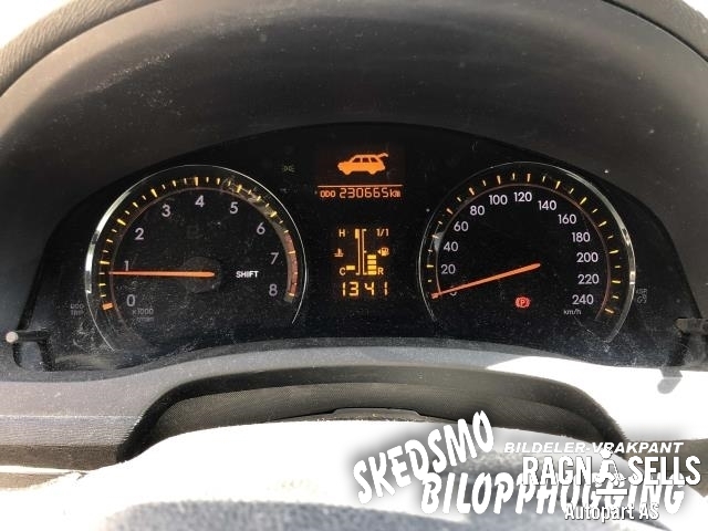 Toyota Avensis 2009-2015 (Type III, Fase 1) , Motorkode: 1ZR-FAE 190000T070, Girkassekode: 3030005060