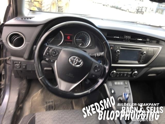Toyota Auris 2013-2015 (Type II, Fase 1) , Motorkode: 2ZR-FXE, Girkassekode: 3090047064