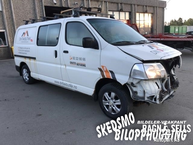 Toyota Hiace 2007-2012 (Fase 3) , Motorkode: 2KD-FTV 1900030480, Girkassekode: 3303026A60