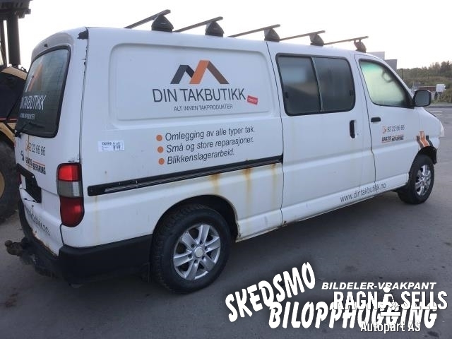 Toyota Hiace 2007-2012 (Fase 3) , Motorkode: 2KD-FTV 1900030480, Girkassekode: 3303026A60