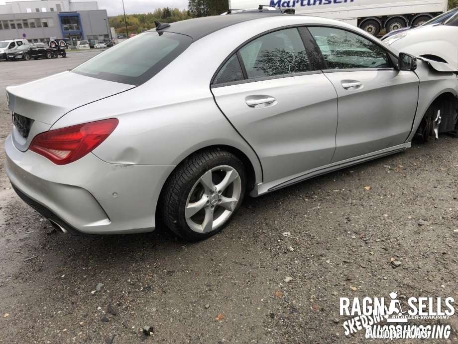 Mercedes CLA 2013-2019 (C117) (C117), Motorkode: 27091030867760, Girkassekode: 72400220381982
