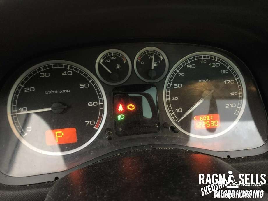 Peugeot 307 2001-2004 (Fase 1) , Motorkode: NFU, Girkassekode: