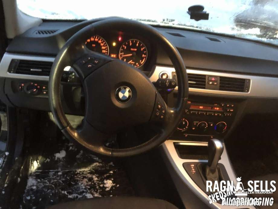 BMW 3-Serie 2005-2011 (E90/E91/E92/E93) (E90/E91/E92/E93), Motorkode: N46B20B, Girkassekode: GA6HP19Z - QC 24 00 7 556 043