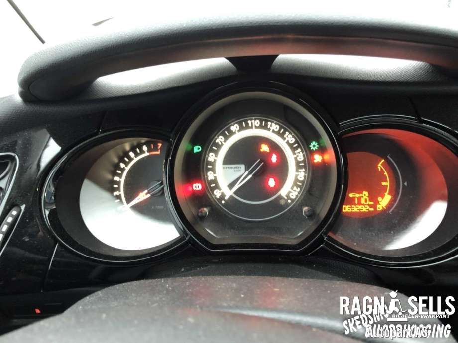 Citroën C3 2010-2016 (Type II) , Motorkode: HM01    16 271 229 80, Girkassekode: 98 038 462 80