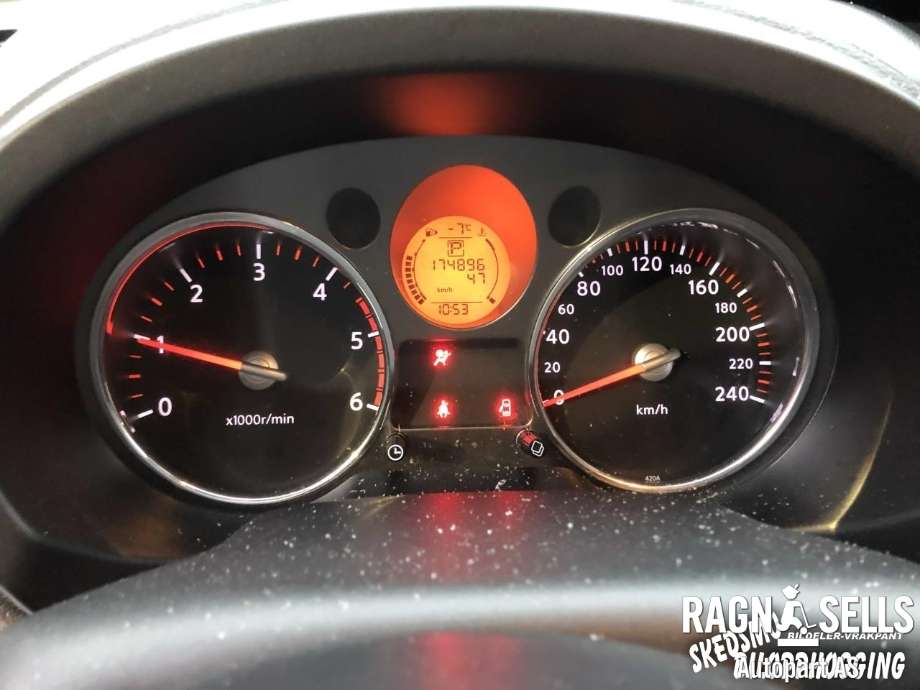 Nissan X-Trail 2007-2014 (T31) (T31), Motorkode: M9R    1010200Q1K, Girkassekode: 310201XN0E
