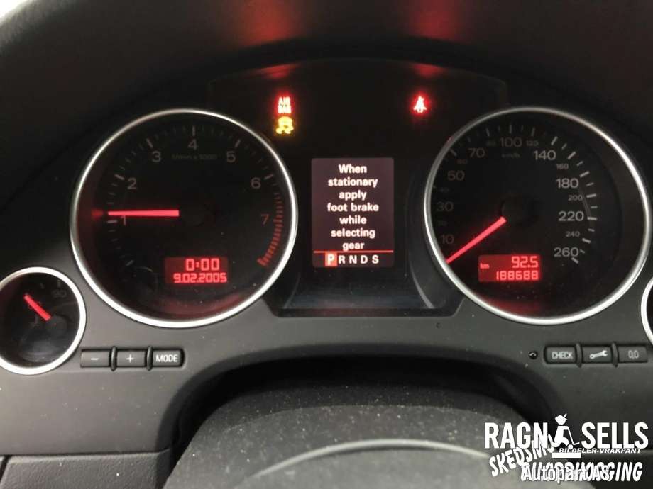 Audi A4 2004-2008 (Type III) (B7) (B7), Motorkode: BFB, Girkassekode: HED