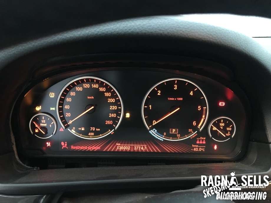 BMW 5-Serie 2010-2017 (F10/F11) (F10/F11), Motorkode: N47D20D, Girkassekode: GA8HP45Z-4WD
