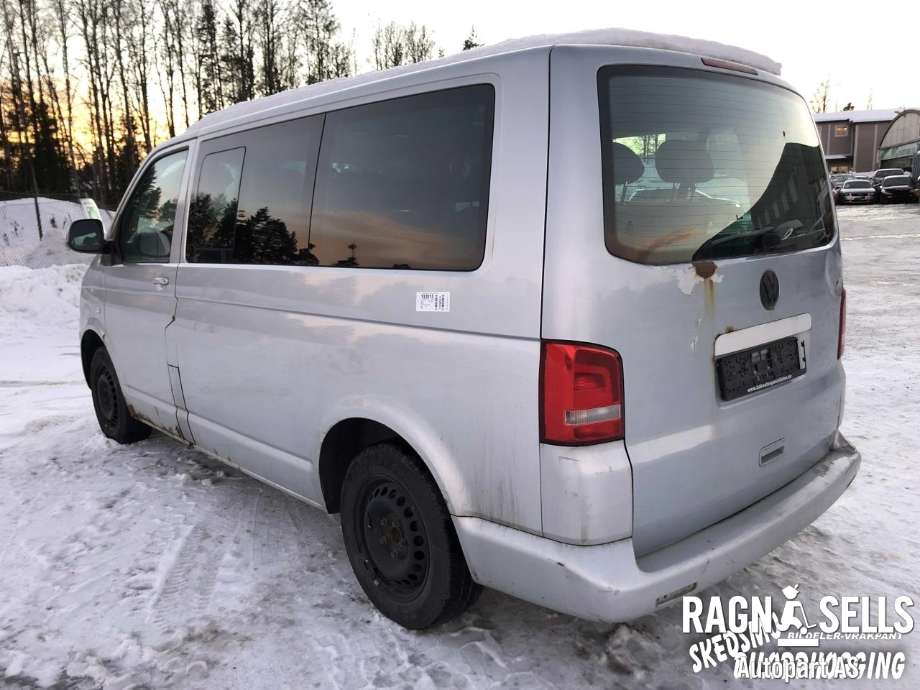 VW Transporter / Caravelle 2009-2015 (Fase 2) (T5) (T5), Motorkode: CAAA, Girkassekode: LRS