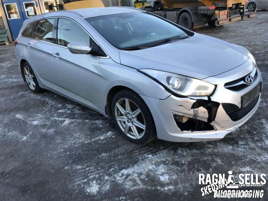 Hyundai i40 2012-2017 , Motorkode: D4FD 133L12AU00, Girkassekode: 4300024A30