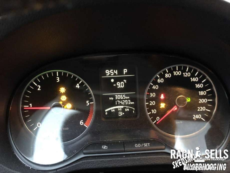 VW Polo 2009-2014 (Type V, Fase 1) , Motorkode: CAYB, Girkassekode: MGT