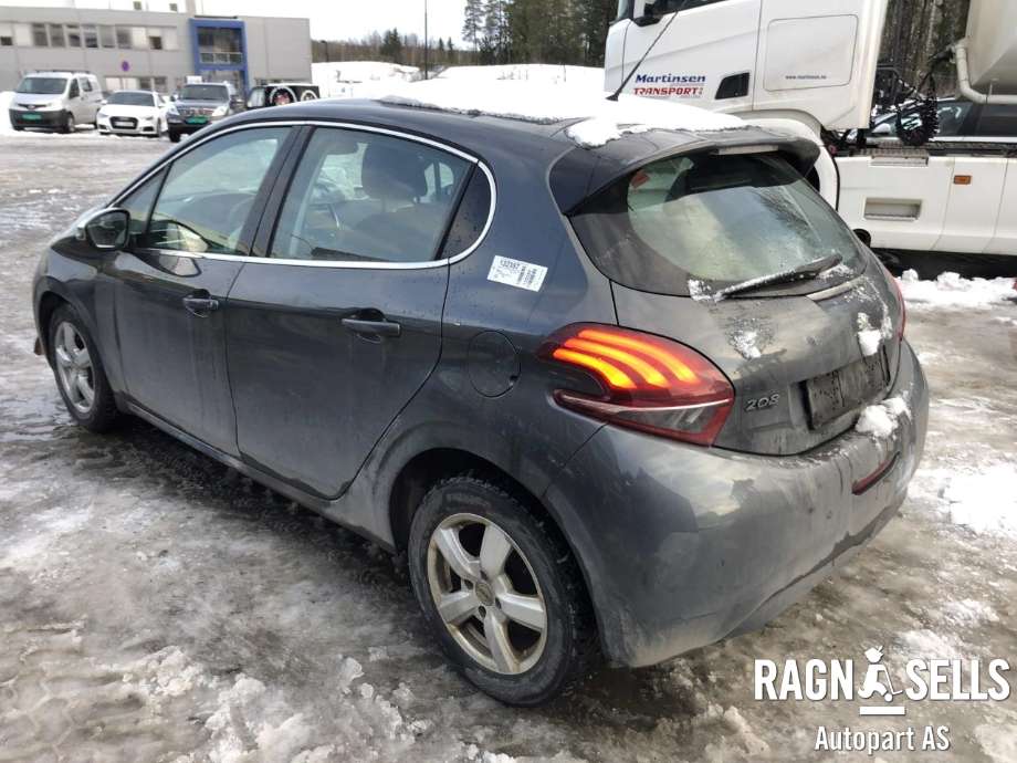 Peugeot 208 2012-2019 (Type I) , Motorkode: HM01, Girkassekode: MA