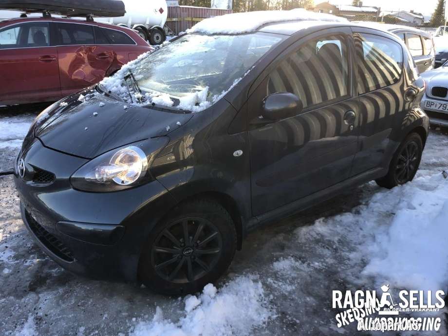 Toyota Aygo 2005-2014 (Type I) , Motorkode: 1KR-FE, Girkassekode: 303300H010