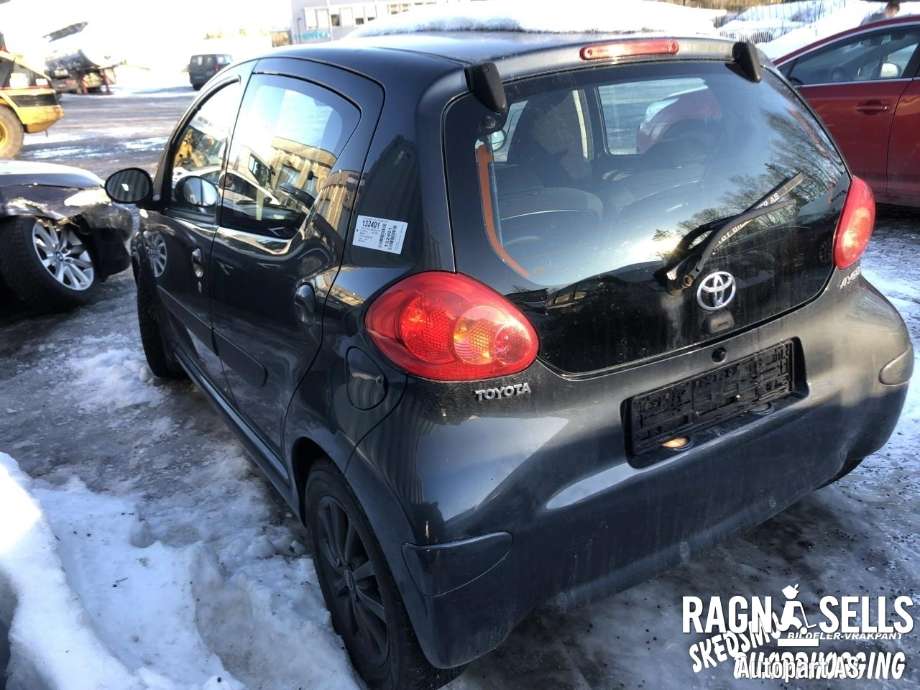 Toyota Aygo 2005-2014 (Type I) , Motorkode: 1KR-FE, Girkassekode: 303300H010