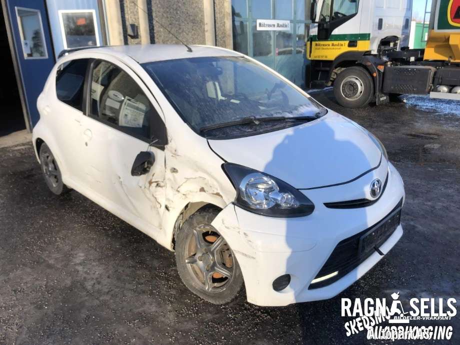 Toyota Aygo 2005-2014 (Type I) , Motorkode: 1KR-FE     190000Q060, Girkassekode: 303000H012