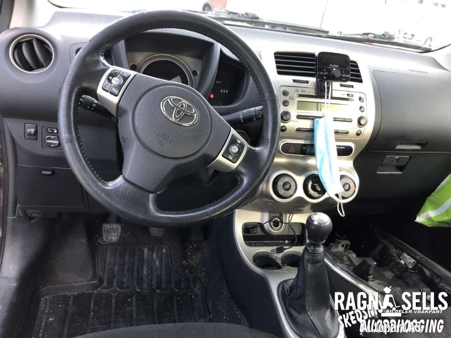 Toyota Urban Cruiser 2009-2014 , Motorkode: 1ND-TV 1900033281, Girkassekode: 3030052610