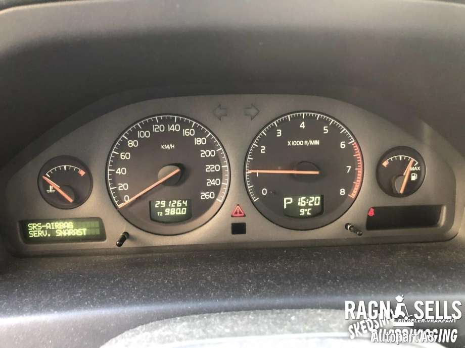 Volvo V70 2000-2004 (Type II, Fase 1) , Motorkode: B5204T5 (8251100), Girkassekode: AW55-50/51SN