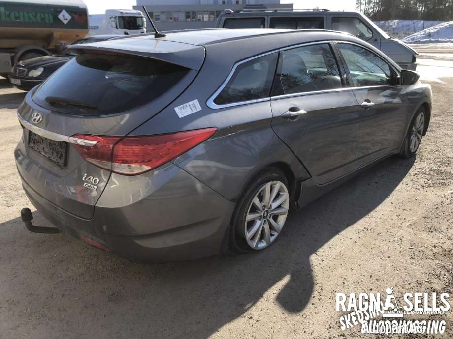 Hyundai i40 2012-2017 , Motorkode: D4FD     133L12AU 00, Girkassekode: 43000 24A30