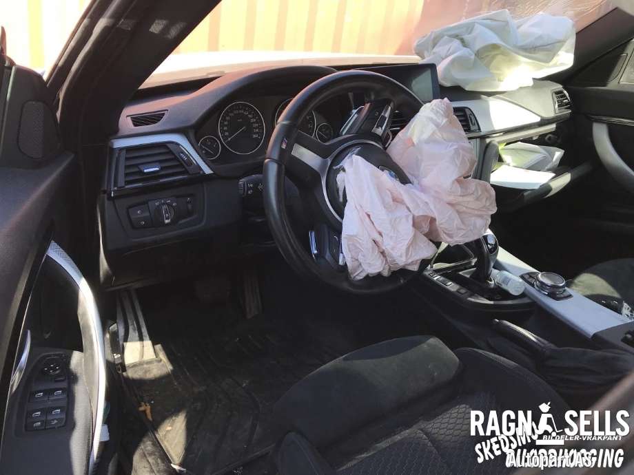 BMW 3-Serie 2012-2018 (F30/F31/F34) (F30/F31/F34), Motorkode: N20B20B, Girkassekode: 24 00 8 638 282