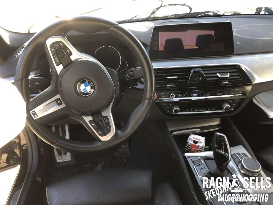 BMW 5-Serie 2017-->> (G30/G31) (G30/G31), Motorkode: B48B20A|GC1P25A, Girkassekode: GA8P75HZ