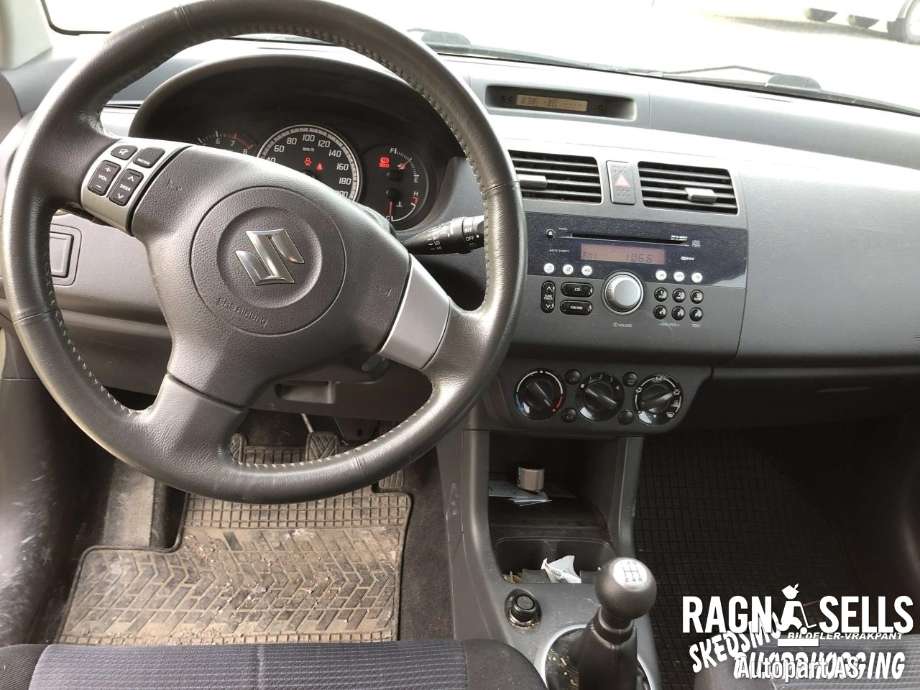 Suzuki Swift 2005-2010 , Motorkode: M13A 11400-86883, Girkassekode: MT 24721-63J01