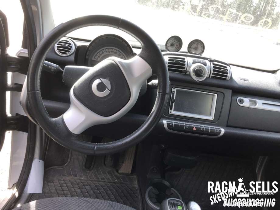 Smart Fortwo 2007-2014 (Type II) (W451) (W451), Motorkode: 132910, Girkassekode: 717481