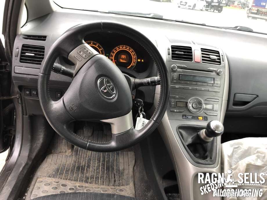 Toyota Auris 2007-2010 (Type I, Fase 1) , Motorkode: 1ZR-FE, Girkassekode: 3030012D20   (  ZRE151  )