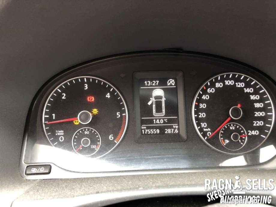 VW Touran 2010-2015 (Type I, Fase 3) , Motorkode: CAYC, Girkassekode: MFR