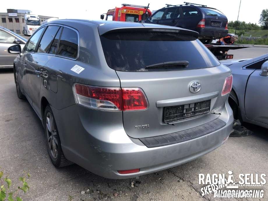 Toyota Avensis 2009-2015 (Type III, Fase 1) , Motorkode: 1AD-FTV 190000R110, Girkassekode: 3030020A90