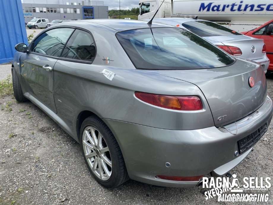 Alfa Romeo GT 2004-2010 , Motorkode: 937A1000 ( 71732676 ), Girkassekode: 55185102