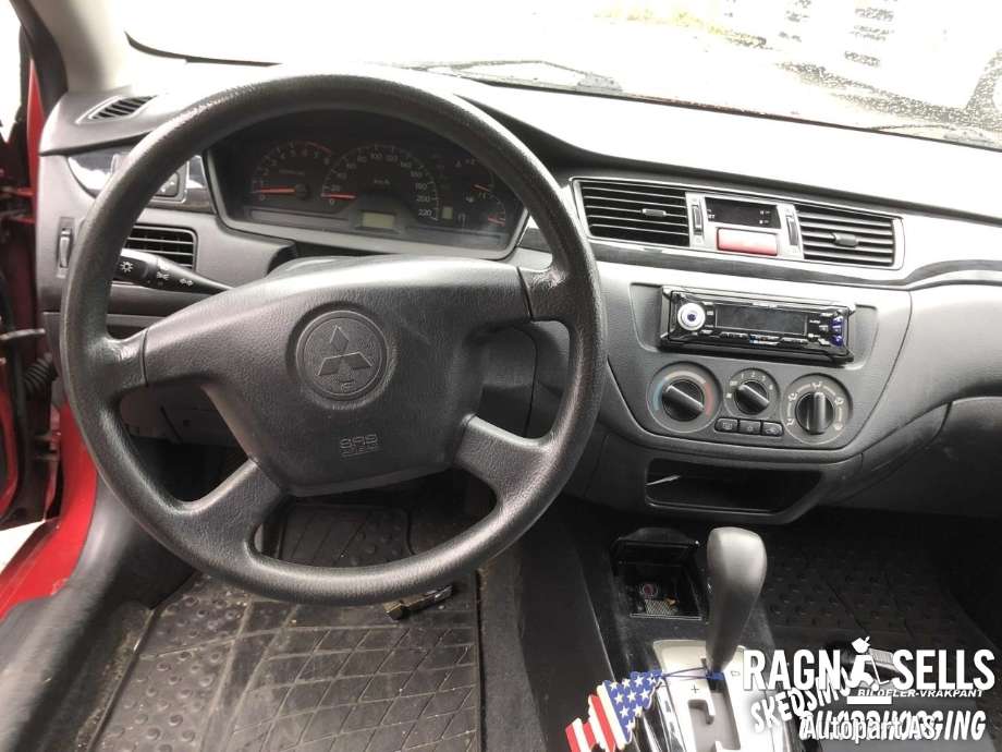 Mitsubishi Lancer 2003-2007 , Motorkode: 4G18      MN158497, Girkassekode: MN147053