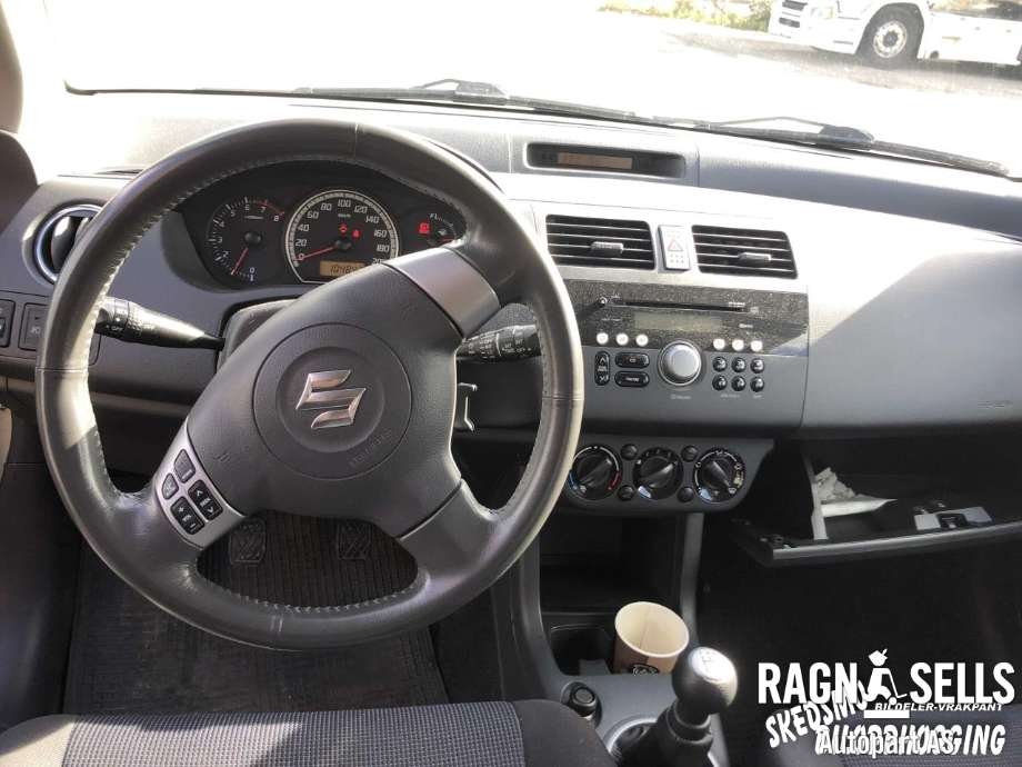 Suzuki Swift 2005-2010 , Motorkode: M13A 1914700, Girkassekode: 24721-63J01