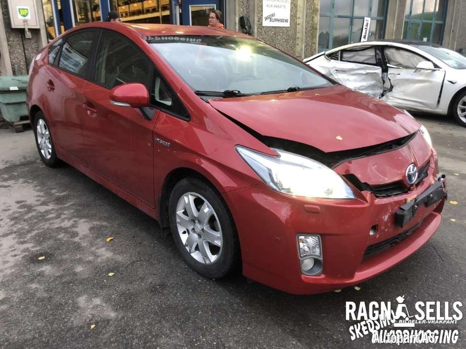 Toyota Prius 2009-2016 (Type III) (COMBI) (COMBI), Motorkode: 2ZR-FXE, Girkassekode: 3090047060
