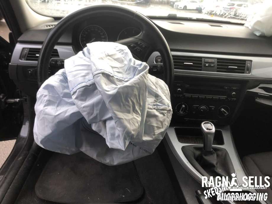 BMW 3-Serie 2005-2011 (E90/E91/E92/E93) (E90/E91/E92/E93), Motorkode: N47-D20C 11002157055, Girkassekode: 23 00 8 610 985