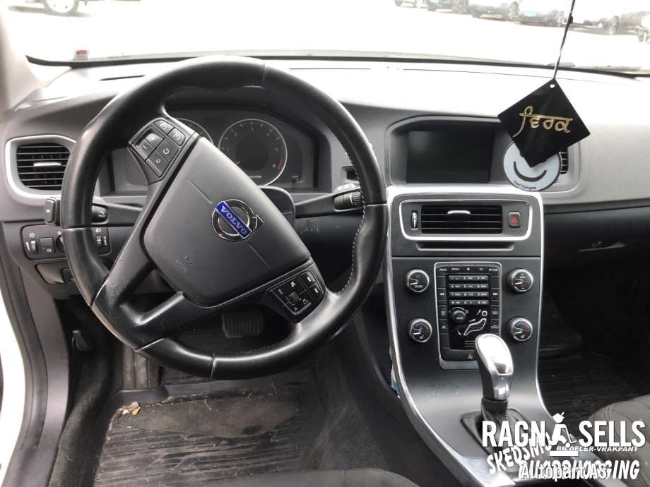 Volvo V60 2010-2013 (Type I, Fase 1) , Motorkode: D4162T, Girkassekode: MPS6