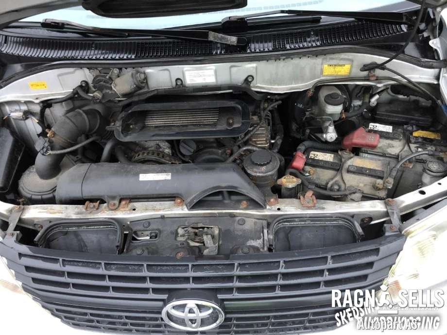 Toyota Hiace 2007-2012 (Fase 3) , Motorkode: 2KD-FTV 1900030480, Girkassekode: 3303026A60
